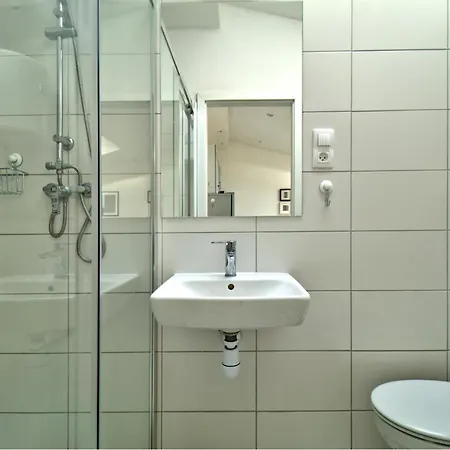 Apartment Old Market Square, Hall View, Cosy, Modern Flat *